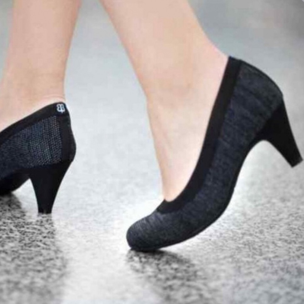 Betabrand Shoes Late To The Gate Heels Pumps Slip On Black Comfort Classic 8.5